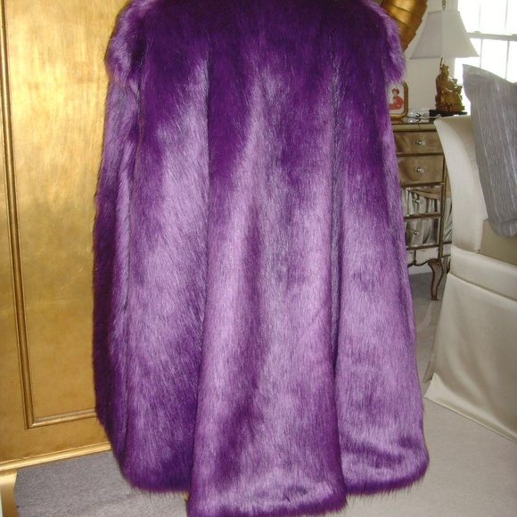 Fabulous Faux Fur Swing Style Vest Long Pile) - Picture 10 of 16